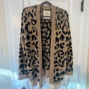 Animal print cardigan with pockets